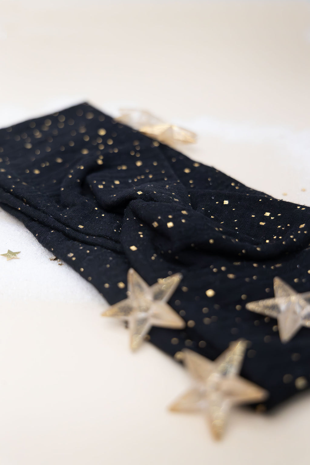 knotenstirnband-shine-black-musseline-studio-umaer-01