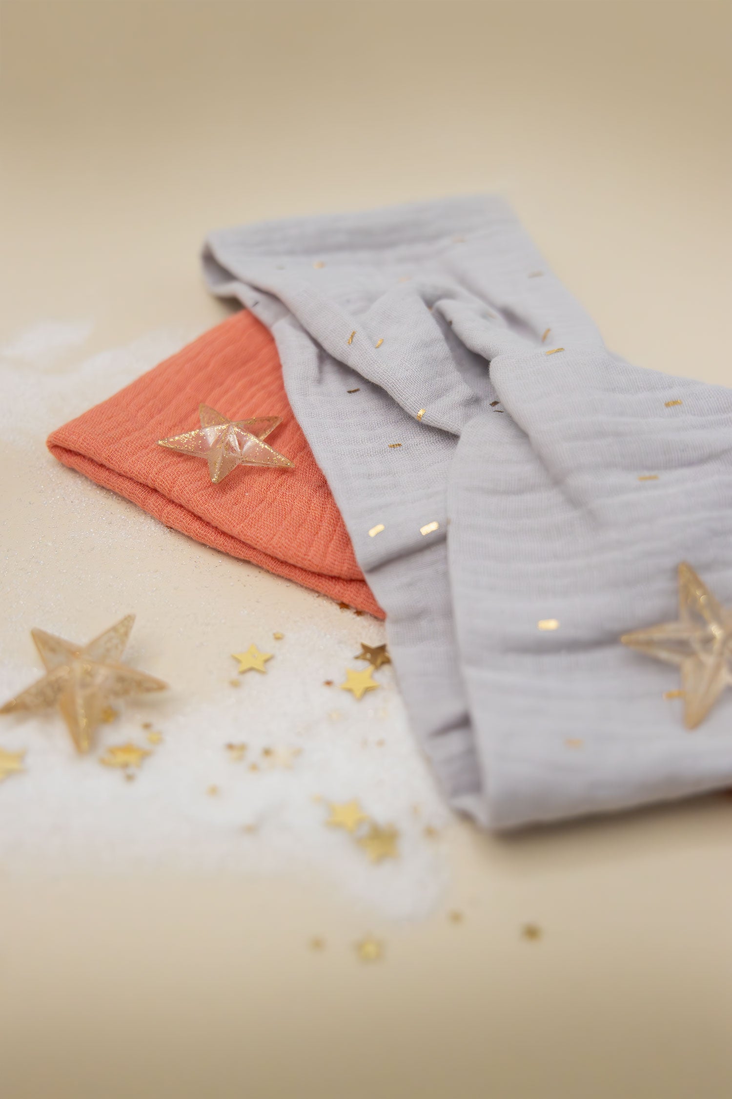 knotenstirnband-shine-grey-studio-umaer-01