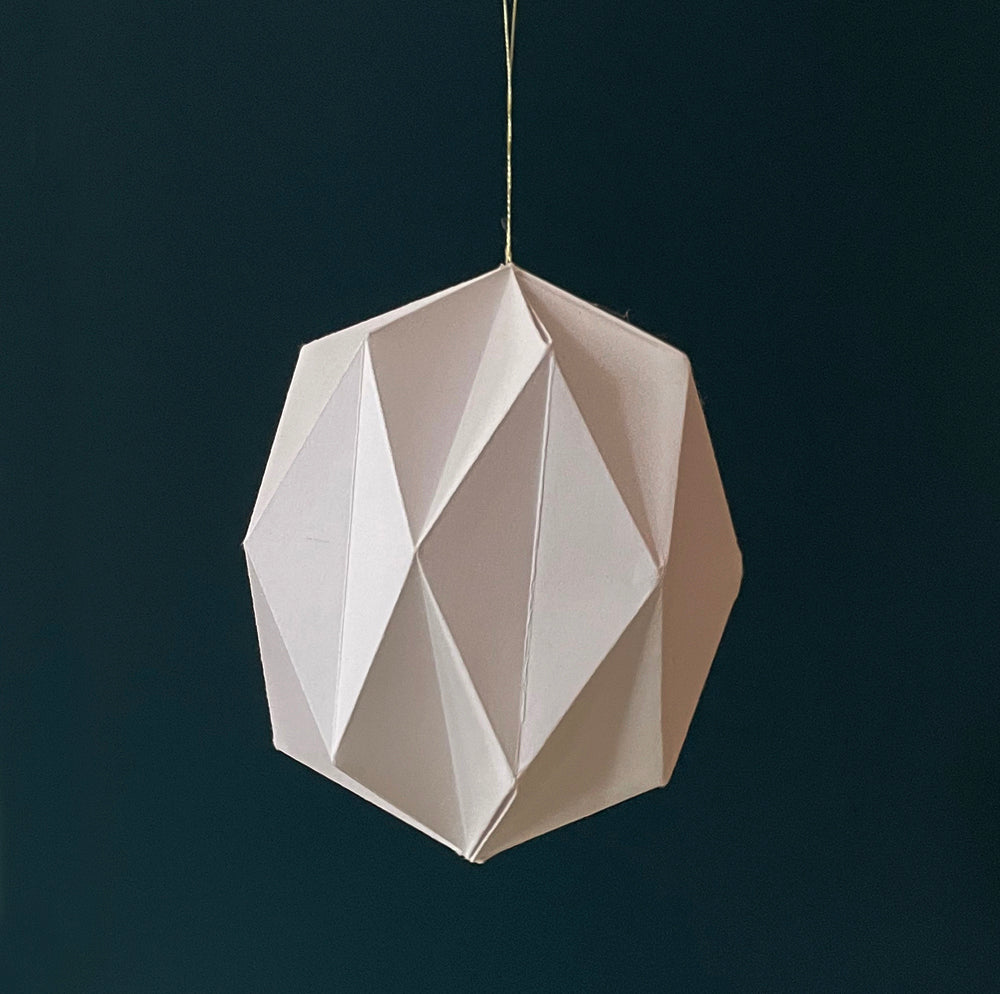 weihnachtskugel diamant origami papierliecht studio umaer 3